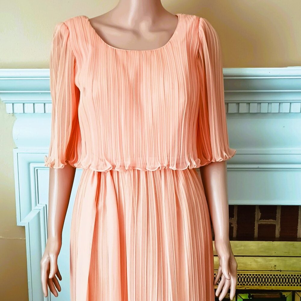 VTG Miss Elliette Peach Accordion Crepe Chiffon Cape Evening Gown Formal Dress - Picture 9 of 14